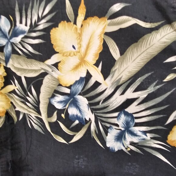 Tommy Bahama floral shirt black with yellow size medium - Picture 3 of 8